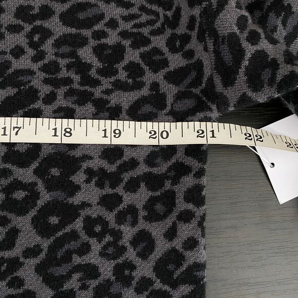 Equipment Cardigan Womens Small Leopard Animal Print Button Front Sweater Cozy S - Picture 8 of 9